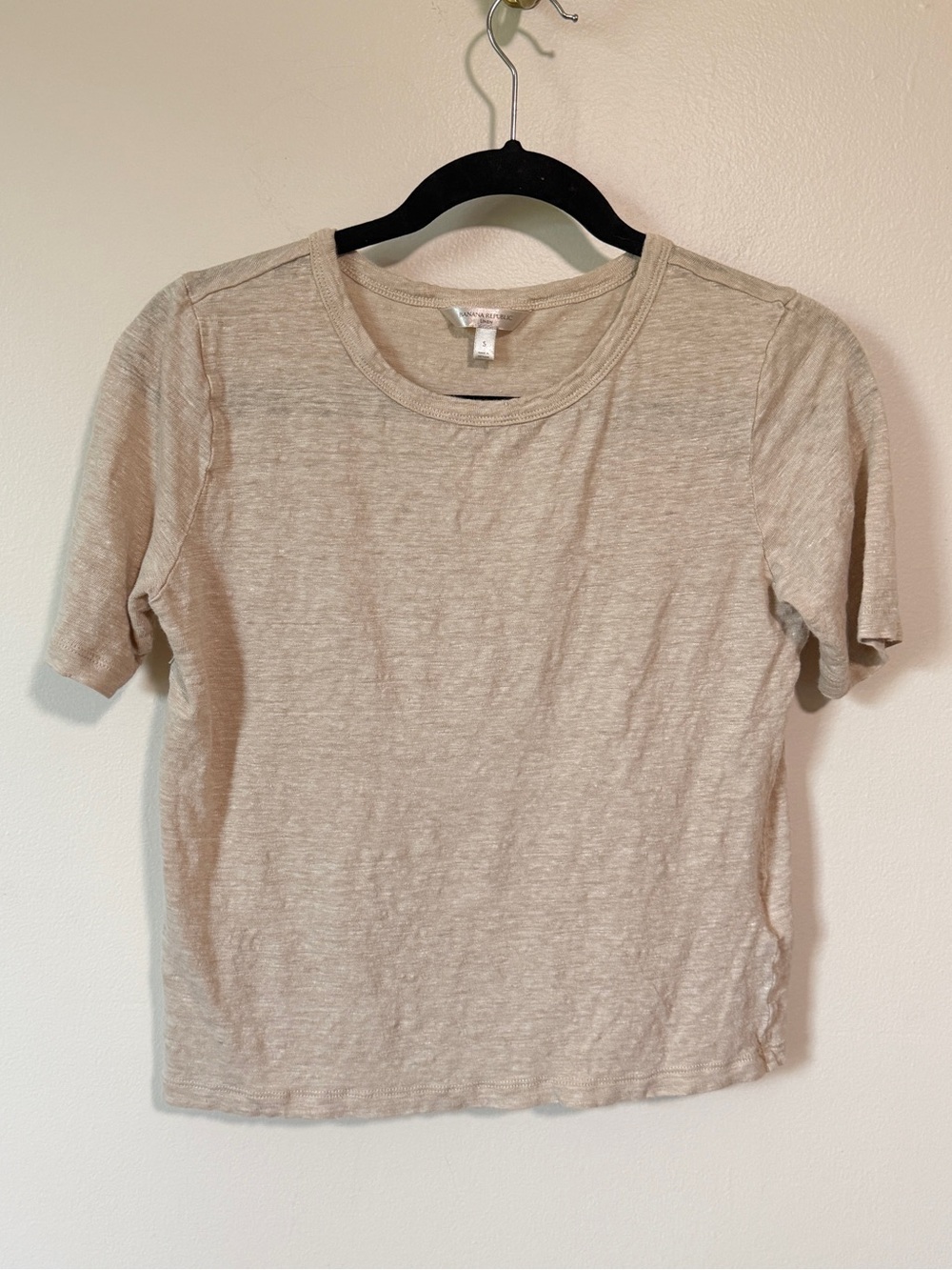banana republic 100% linen natural oat color t shirt size XS coastal beachwear